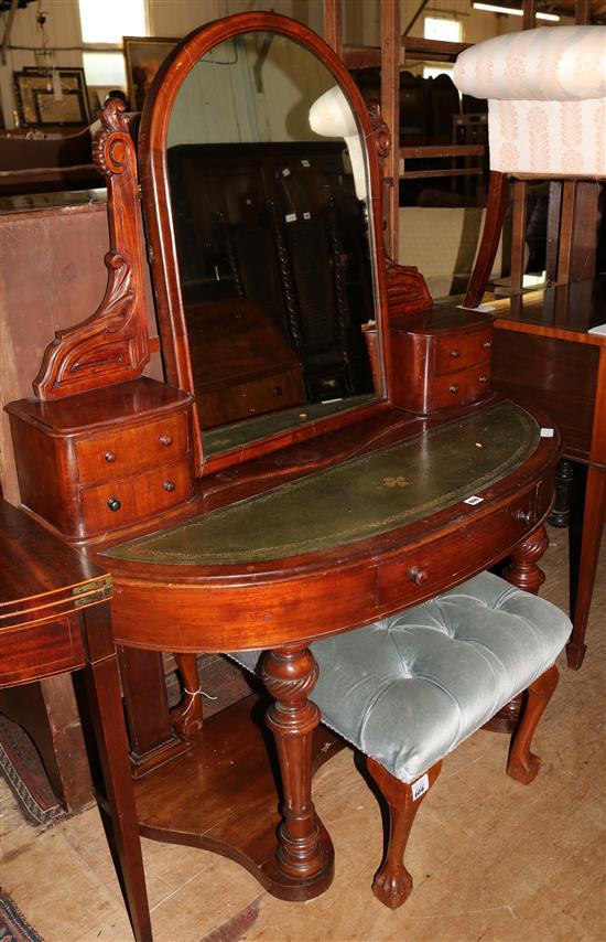 Victorian mahogany dressing table & stool